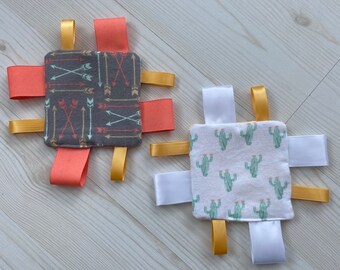 Tiny Krinkle Tag Blankets • Perfect Baby Shower Gift