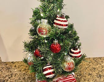 Mini árbol de Navidad personalizado (plus) para universidad/residencia. ENVÍO del 3/11/25 al 15/11/25 (a menos que se especifique).