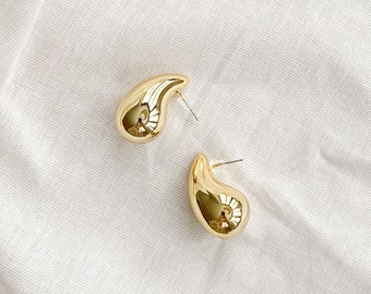 Pendientes “Emmi” | Pendientes colgantes I joyas de acero inoxidable | Pendientes de acero inoxidable oro | Circonita | Baño de oro de 18 quilates | Amor por las pequeñas cosas yo