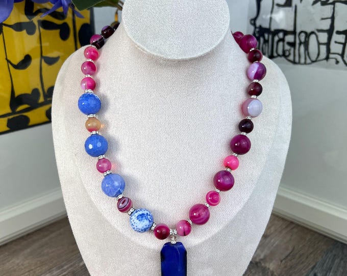 Women's necklace made of cat's eye beads, agate pendant necklace, gemstone jewelry, choker, silver-plated clasp, statement piece