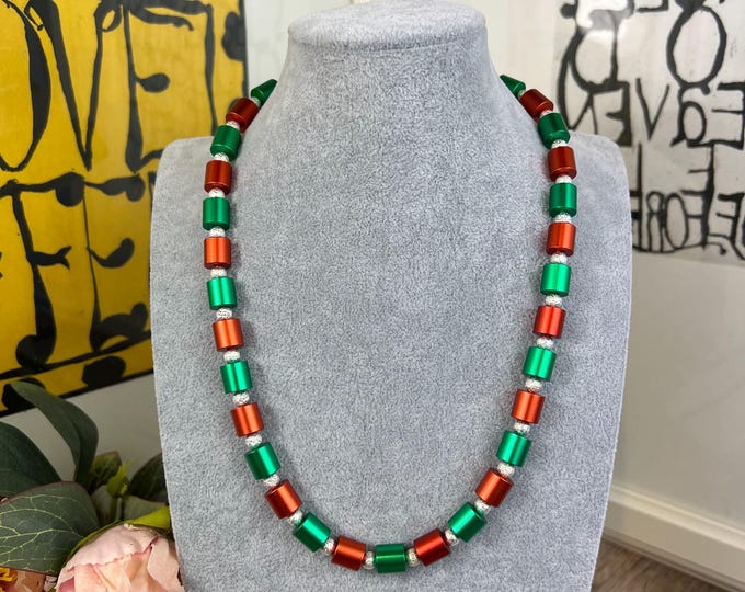 Green copper women's necklace with anodized aluminum rollers, length 43 to 51 cm, Ø10 mm, stainless steel clasp, pearl necklace, men's