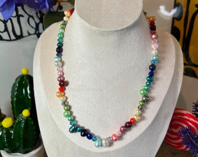 Rainbow freshwater pearl necklace for women and men, unisex, choker, everyday pearl necklace, green and white