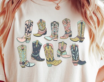 Comfort Colors® Cowgirl Boots Shirt, Cute Country Concert T-Shirt, Western Country Tshirt, Graphic Tee for Women, Oversized Cowgirl Shirts