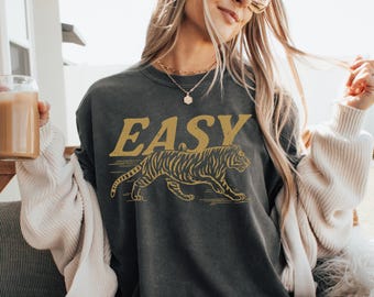 Comfort Colors® Easy Tiger Shirt, Vintage Distressed Tiger Shirt, Oversized Retro Tiger Tee, Trendy Grunge Indie Boho Shirt, Graphic Tee