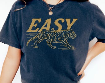 Comfort Colors® Easy Tiger Shirt, Vintage Distressed Tiger Shirt, Oversized Retro Tiger Tee, Trendy Grunge Indie Boho Shirt, Graphic Tee
