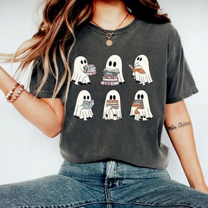 Halloween Comfort Colors Shirt - Retro Ghosts Reading Books T-Shirt, Spooky Season Tee, Artful Halloween Gift, Book Lover, Teacher Librarian