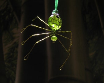 Vera the spider... for hanging and standing