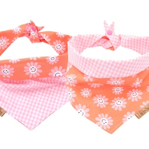 Pink Daisy Flowers bandana, Reversible Dog Bandana Snap, Cute Dog Stuff, Pet Gifts, Puppy Bandana, Puppy Clothes Dogs, Dog Accessories Girl