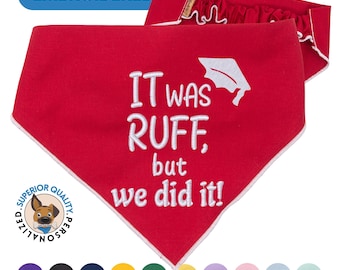 Bandana de formatura para cachorro - Foi difícil, mas conseguimos! - Bandana personalizável para cachorro - Lenço bordado para pet, várias cores, presente personalizado