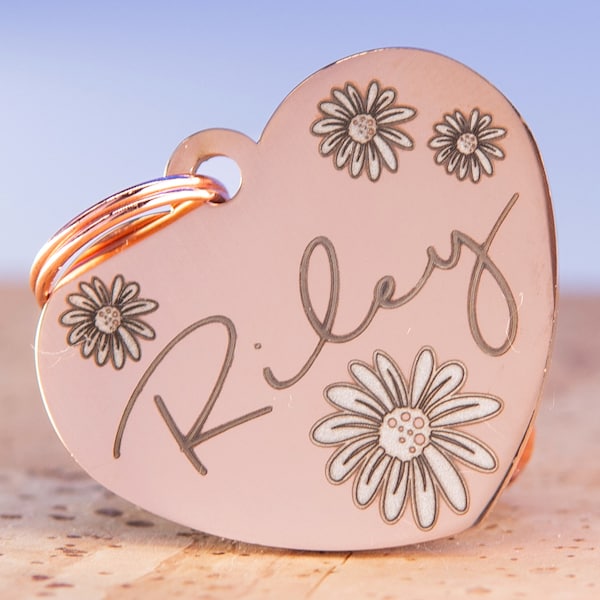 Heart-Shaped Custom Engraved Dog Tag with Daisy Design, Personalized Pet ID, Romantic Floral Dog Name Tag