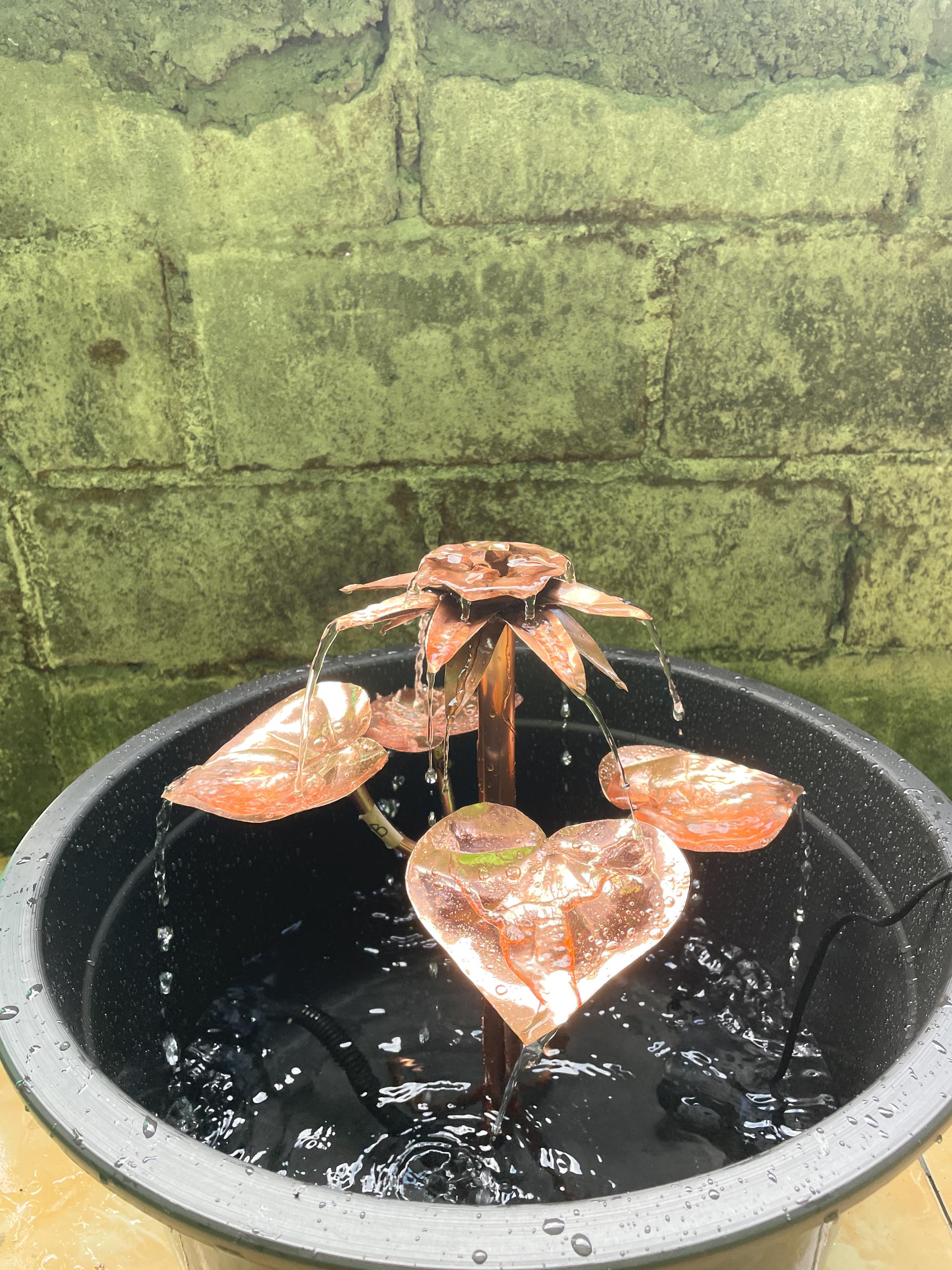 噴水銅製バードバスユリ蓮水デザインガーデン、屋外ヤード装飾、花粉