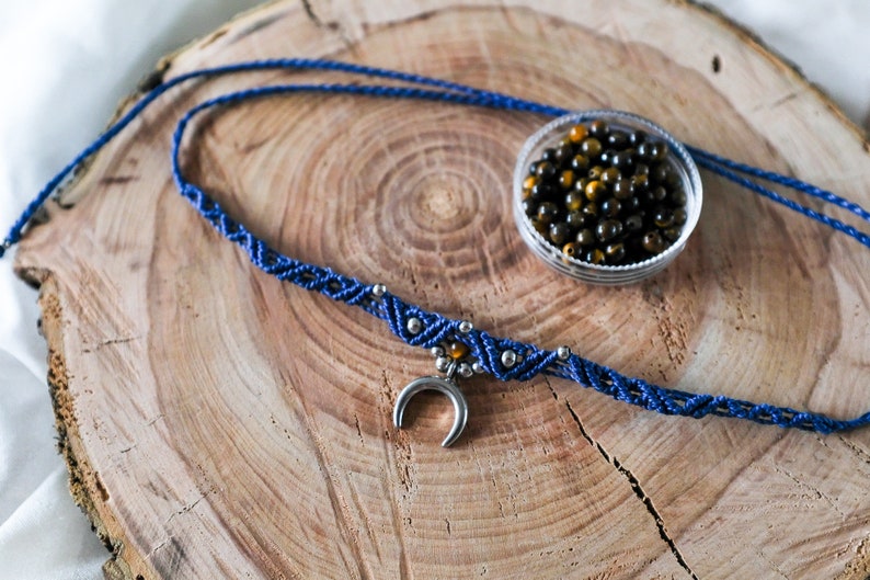 Boho choker with moon in silver Macrame Marea Necklace image 4