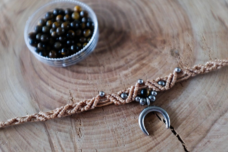 Boho choker with moon in silver Macrame Marea Necklace image 3