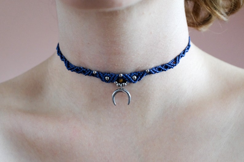 Boho choker with moon in silver Macrame Marea Necklace image 2