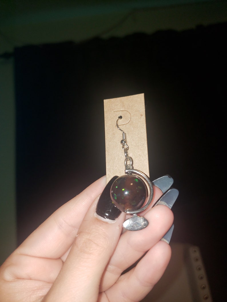Globe single earring