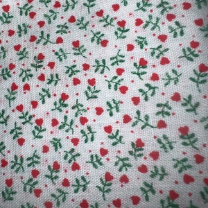 1/2 yd Vintage Heart Floral Calico Print  Cotton