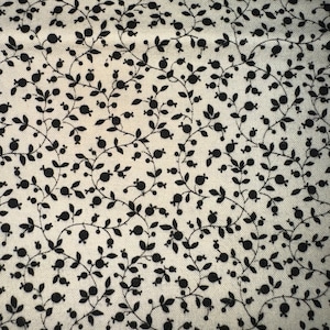 1/2 yd Vintage Small Floral Calico Print Cotton Fabric