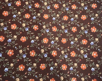 Tessuto di cotone con stampa floreale a reticolo allover da 1/2 iarda di Cranston Print Works