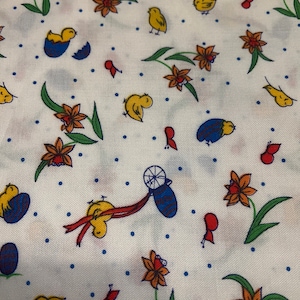 1/2 Yd Vintage Flowers and Ducks Children’s Print Lightweight Cotton Fabric
