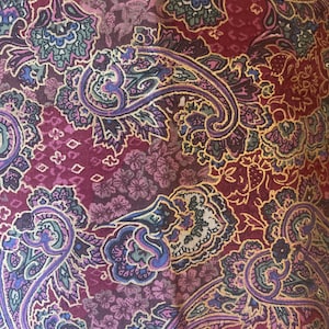1/2 yd Vintage Metallic Paisley Print cotton fabric by Robert Kaufman