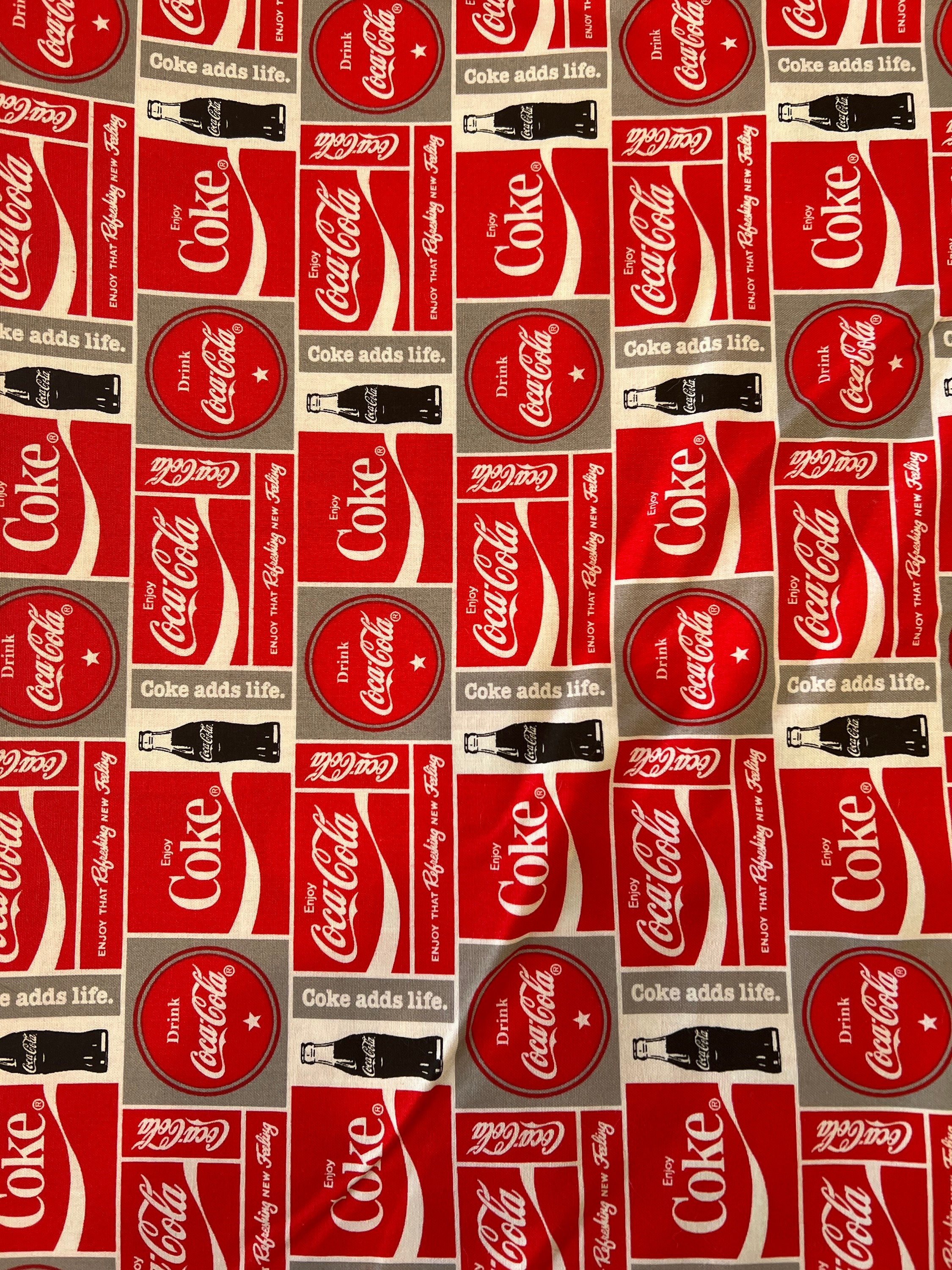 Antiguo Parche Tela Coca Cola Enjoy Trade-mark De Los 70s
