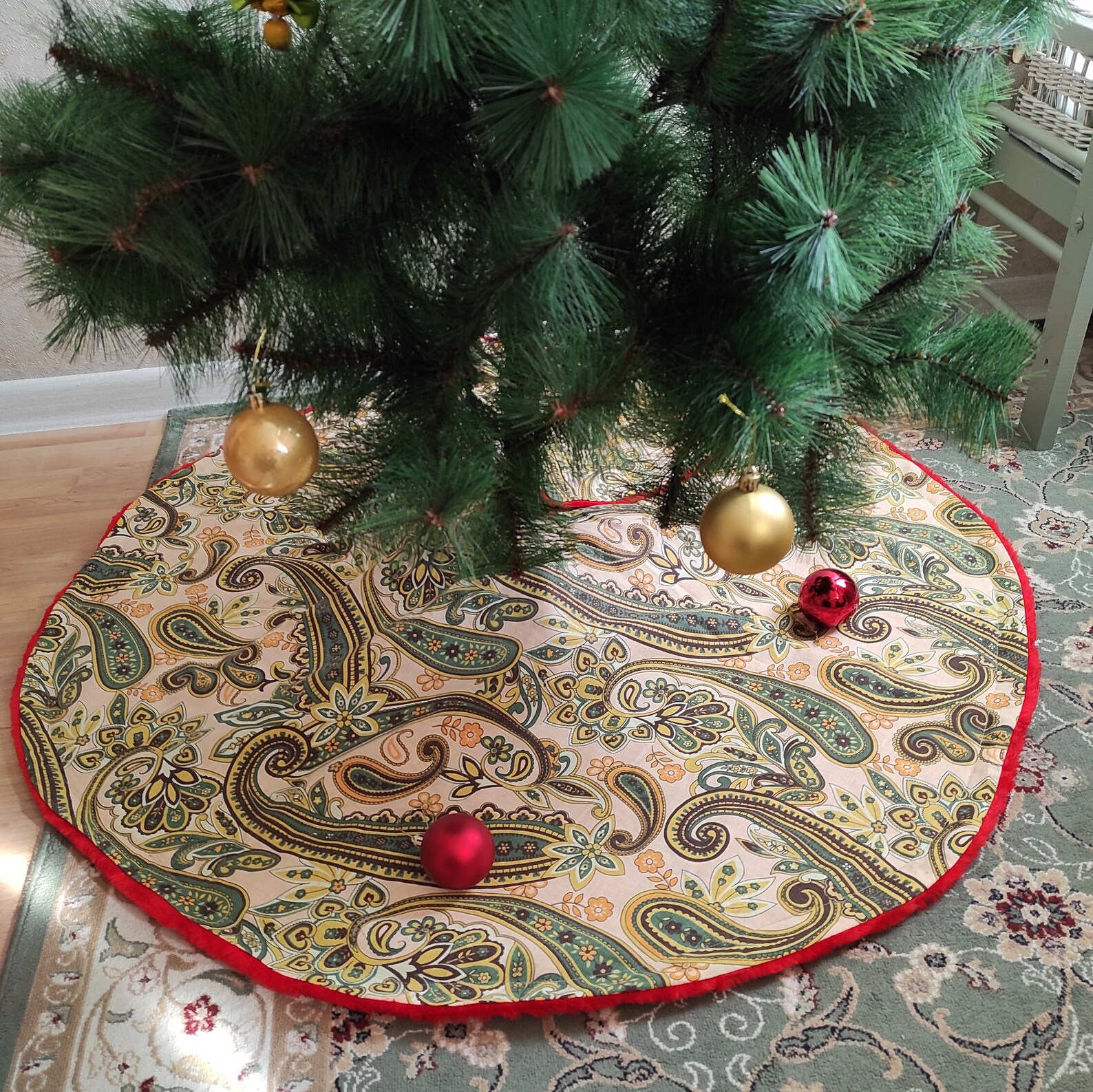 Fur Christmas Tree Skirt 