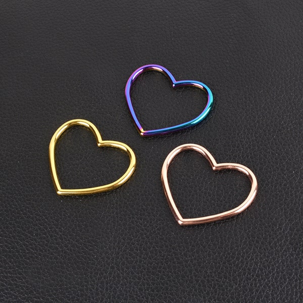 4pcs anneau en forme de coeur en métal pour collier en cuir 28x40x3mm arc-en-ciel / nickel / or / or rose