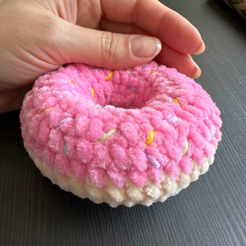 Häkelanleitung für Donuts, Amigurumi-Donuts, Häkelanleitung für Donuts, PDF-Häkelanleitung, Häkelanleitung für Donuts als Schlüsselanhänger Bild 9