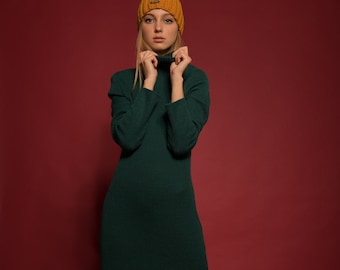 Green long knitted casual dress, Emerald merino turtleneck maxi dress