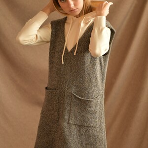 Gestrickte Alpaka Weste, ärmelloses Tweed langes ärmelloses Kleid, Multicolor Tweed warmes Kleid, Melange graue Weste Bild 8
