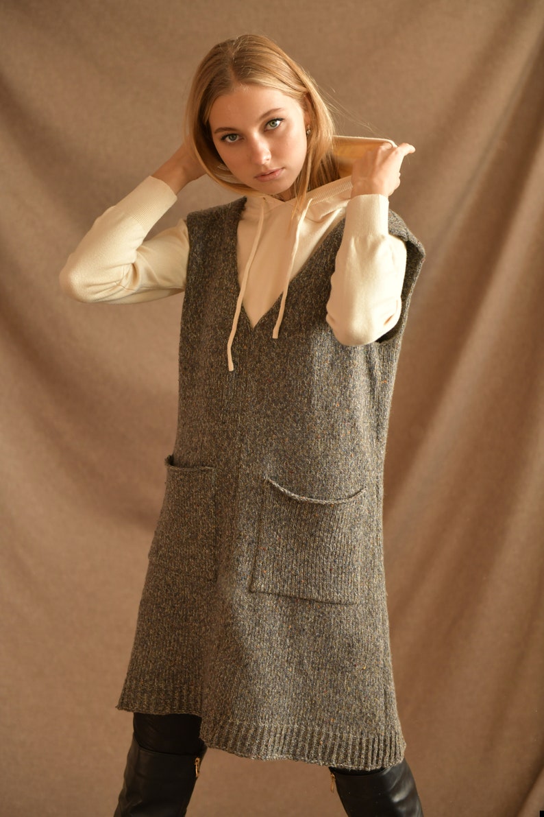 Gestrickte Alpaka Weste, ärmelloses Tweed langes ärmelloses Kleid, Multicolor Tweed warmes Kleid, Melange graue Weste Bild 8