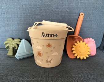 Beach Sand Bucket Set, Silicone Beach Toys for kids, Sun Pattern - Personalized Bucket, shovel & molds