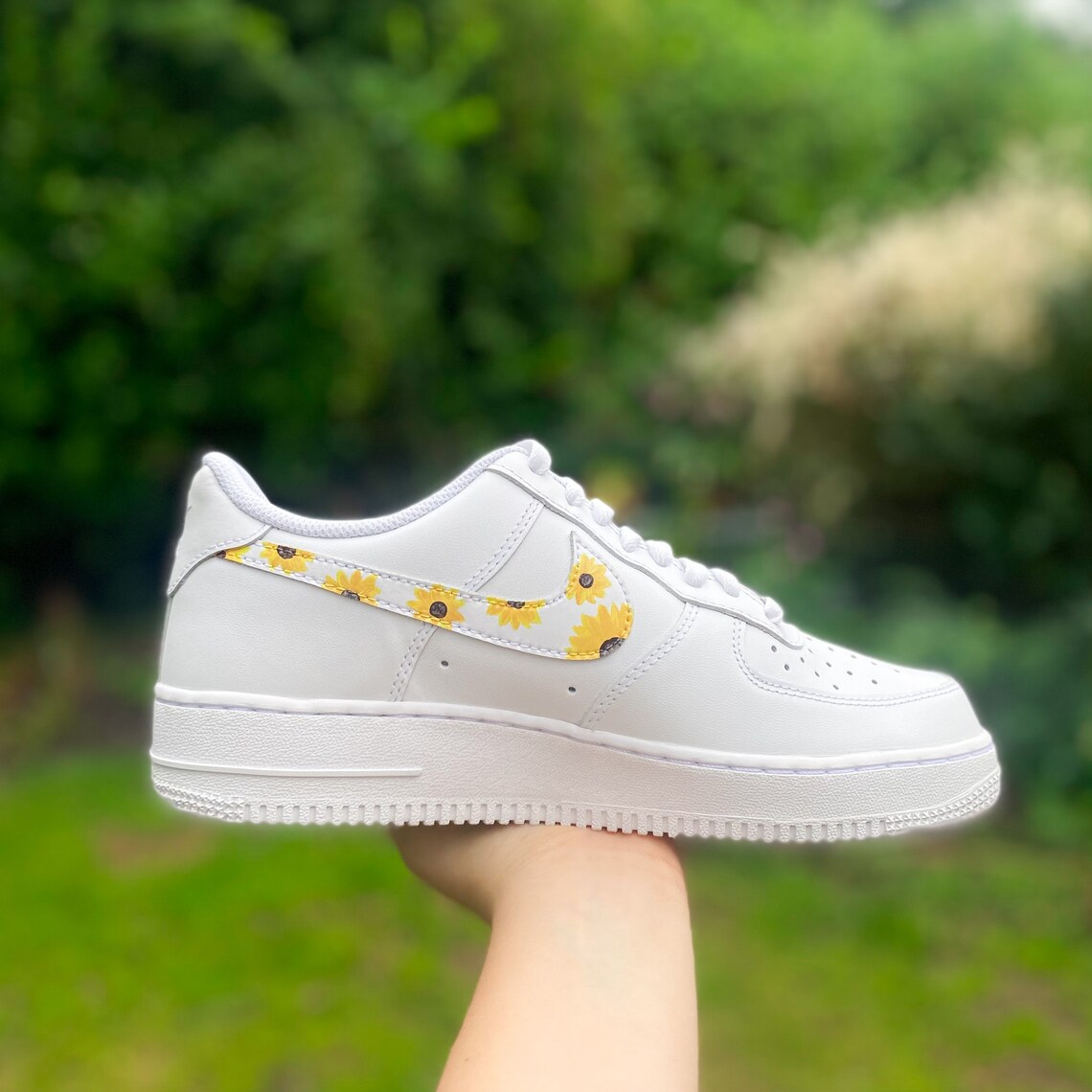 nike air force 1 yellow flower