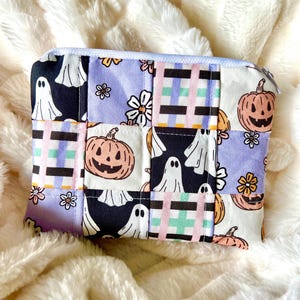 Handmade Halloween Patchwork Zipper Pouch | Ghost & Pumpkin Coin Purse | Quilted Makeup Bag | Cute Spooky Wallet