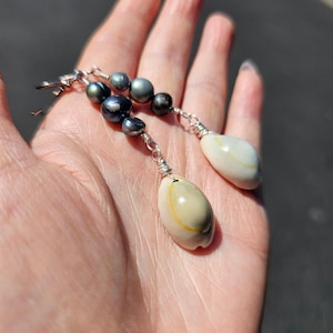 Pearl Shell Dangle Earrings