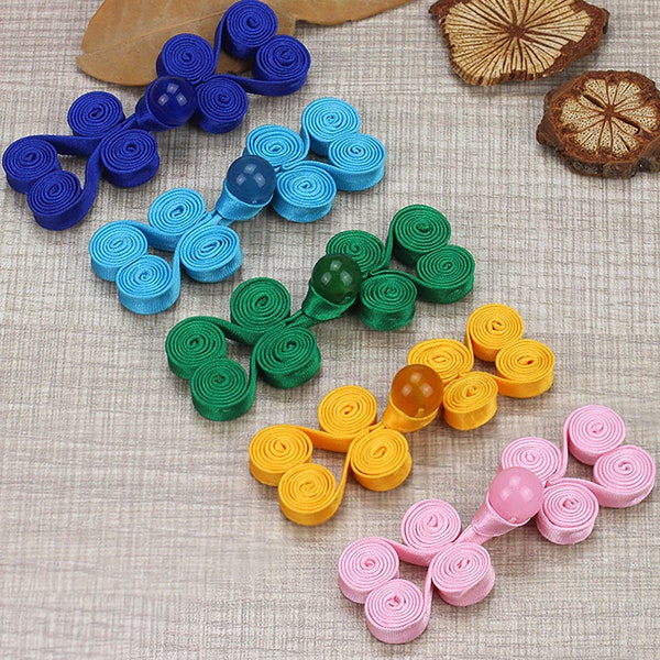 Boutons en tissu bleu, Grenouilles chinoises en perles de noeuds noirs, Fermeture à attaches violettes, Veste, robe, chemise, Costume Tang, cheongsam, Cinq (5) paires, E14