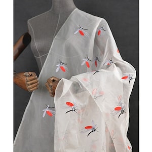 Natural mulberry silk fabric, 3D three-dimensional animal embroidered fabric, Transparent silk organza yarn, High quality dress fabric, A96