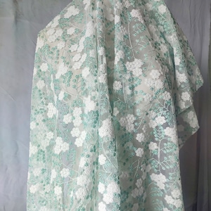 Bestickter Tüllstoff, grüner Spitzenstoff, rosa Baumwollnetzstoff, weicher blühender Zweigstoff, Blumenvorhangstoff, Meterware, C11