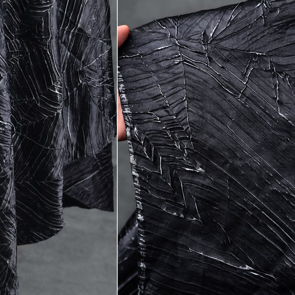 Designer Cuir Texture Plissée Faux Cuir Cuir Noir Argent Persienne Cuir Tissu Vêtements Artisanat Tissu par cour, D508