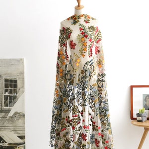Dentelle brodée, tulle brodé rouge, fleurs multicolores, bleu, jardin floral, tissu résille, tissu pour robe de mariée, l'mètre, B011