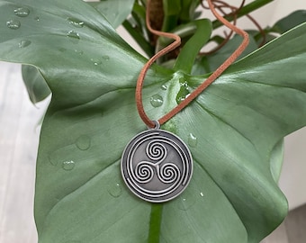 Druid/Celtic Pendant - Triskelion - Awen - Celtic Necklace