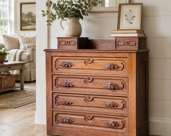 Antique 19th Century Victorian Walnut Chest of Drawers