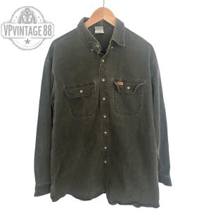 Vintage Carhartt USA Men’s Khaki Canvas Workwear Shirt – Rugged Distressed Style