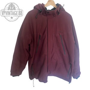 Vintage Carhartt USA Workwear Jacket – Burgundy Hooded 90s Coat (XXL)