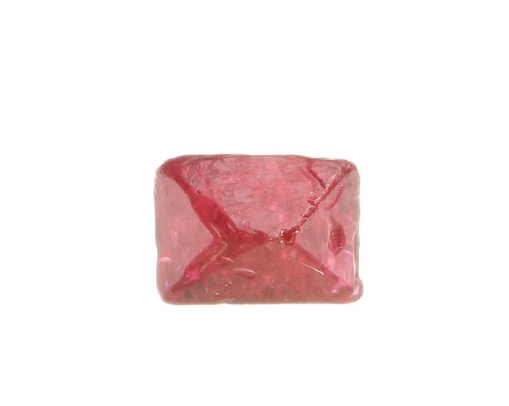 Spinel ("Ruby Spinel") / ("floater") / Locality - Mogok Valley, Mogok Township, Pyin-Oo-Lwin District, Mandalay Region, Myanmar (Burma)