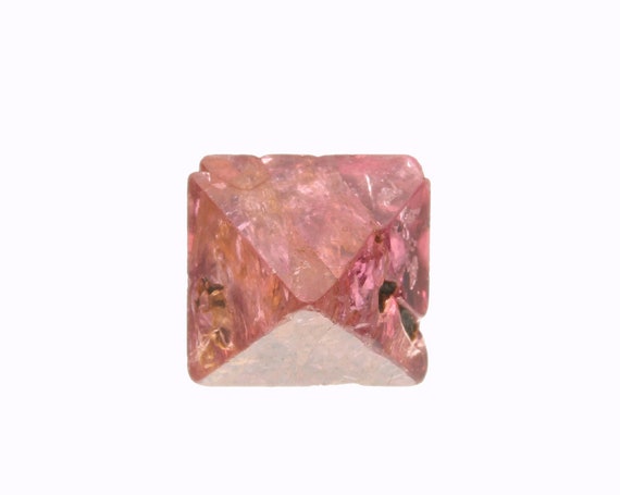 Spinel / Locality - Mogok Valley, Mogok Township, Pyin-Oo-Lwin District, Mandalay Region, Myanmar (Burma)