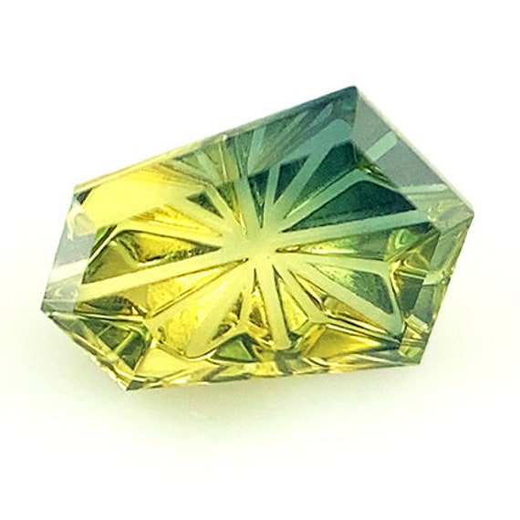 Unique custom fantasy cut bi-color Sapphire - 0.86 carats - Australia