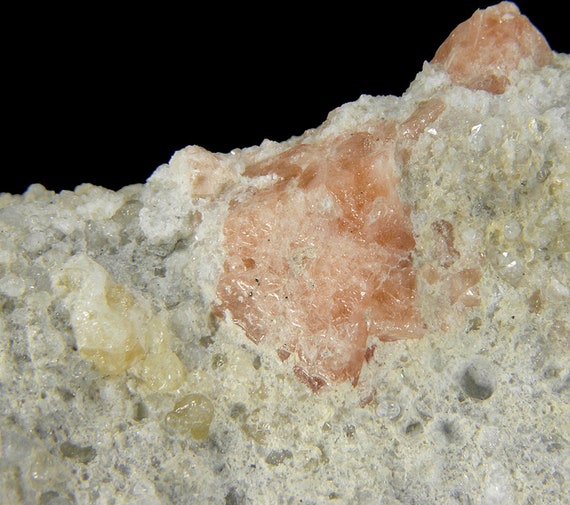 Boracite / (rare color) / Locality - Alto Chapare District, Chapare Province, Cochabamba Department, Bolivia