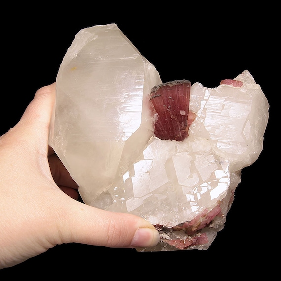 Rubellite Tourmaline on Quartz / Locality - Malee, Mogok Valley, Mogok Township, Pyin-Oo-Lwin District, Mandalay Region, Myanmar (Burma)