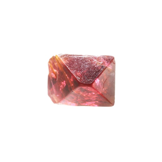 Spinel ("Ruby Spinel") / ("floater") / Locality - Mogok Valley, Mogok Township, Pyin-Oo-Lwin District, Mandalay Region, Myanmar (Burma)
